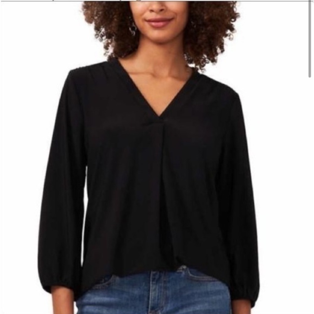 NWT: Two by Vince Camuto Ladies' V-Neck Black Top. Soft material, flattering. SM